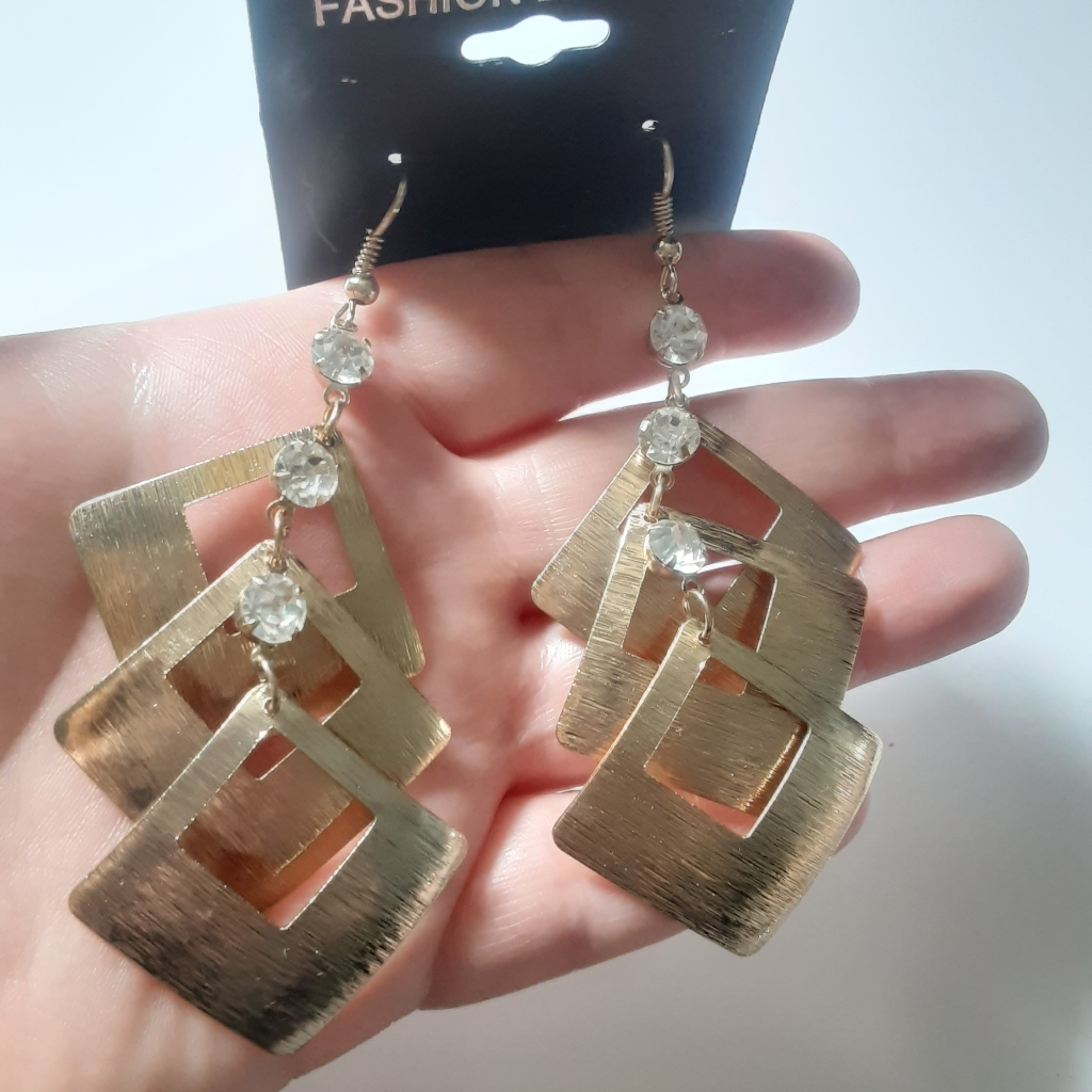 Fashion Earrings Gold Dangle Earrings 9$